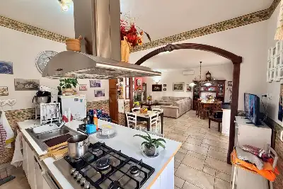 Casa Indipendente in vendita, Via Acquapendente, Nettuno