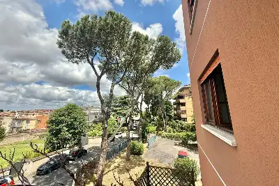 Casa in vendita, Via degli Estensi, Roma