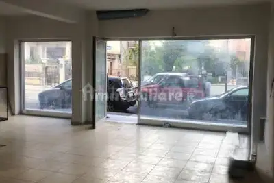 Negozio in vendita, Via Della Pineta, Avezzano