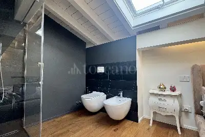 Villino a Schiera in vendita, Via Antonio Pacinotti, Prato