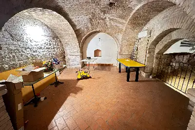 Laboratorio in vendita, Via San Pietro, Siena, Siena