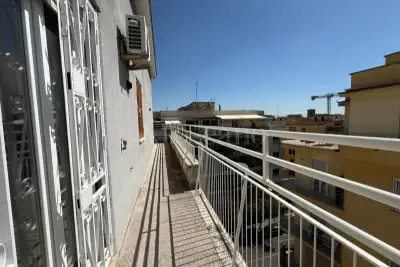 Attico in vendita, Via Edoardo Jenner, Roma