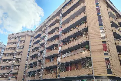 Casa in vendita, Via Carlo Sereni, Roma