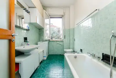 Casa in vendita, Via Lario, Milano