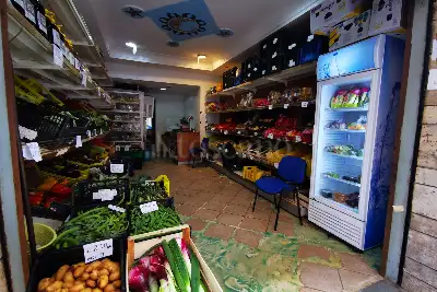 Negozio in vendita, Via Monfalcone 69, Bari