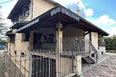 Casale in vendita, Via Castel del Monte, Corato