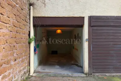 Box in vendita, Piazza Lapo Gianni, Roma