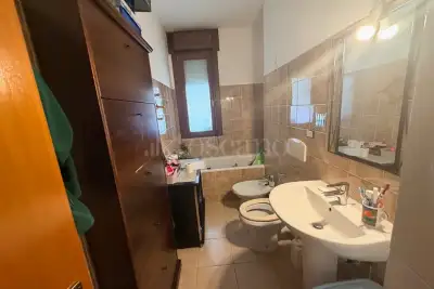 Casa in vendita, Via Varrone, Pomezia