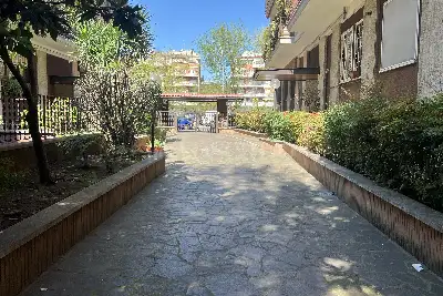 Casa in vendita, Via Ugo Falena, Roma