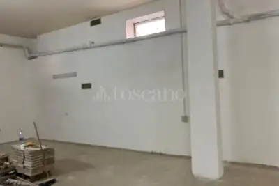 Garage in vendita, Viale Epipoli, Siracusa