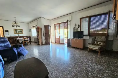 Villa in vendita, Via Rinascimento, Anzio