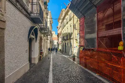 Negozio in affitto, Via Menniti Ippolito, Catanzaro