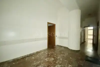 Negozio in vendita, Via Catania, Messina