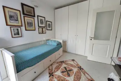 Casa Indipendente in vendita, Via Barletta, Brindisi