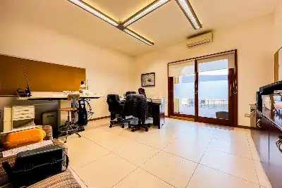 Ufficio in vendita, Via delle Felci 4 Olbia , Olbia