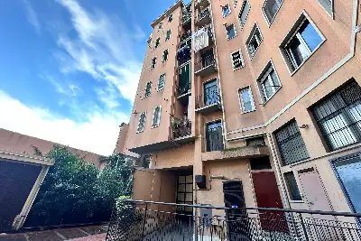 Casa in vendita, Piazza Enrico Chiaradia, Milano