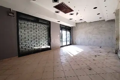 Negozio in affitto, Lungotevere degli Inventori, Roma