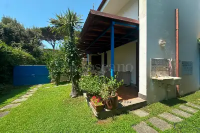 Villino a Schiera in vendita, Via Falconara, Fiumicino