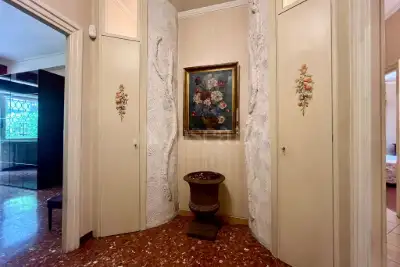 Casa in vendita, Via Jacopone da Todi, Roma