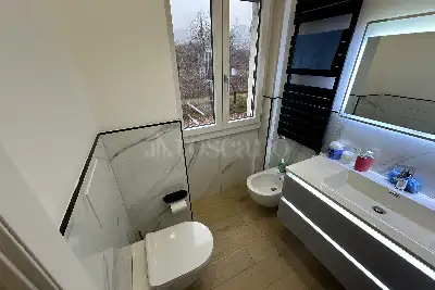 Casa in vendita, via Vittorio Locchi, Brescia