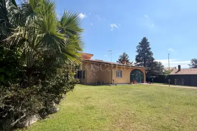 Villa Bifamiliare in vendita, Via del Casale Agostinelli, Roma