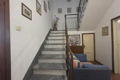 Villino a Schiera in vendita, Via delle Fonti, Prato