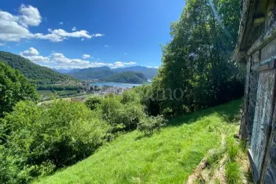 Casa Indipendente in vendita, Via Rovo, Cadegliano-Viconago