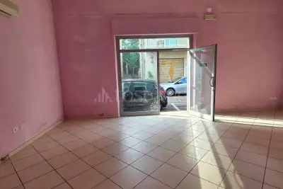 Negozio in vendita, Via IV Novembre, Loreto Aprutino