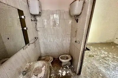 Negozio in vendita, Via Fulvio Renella, Caserta