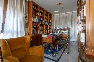 Casa in vendita, Via Giovanni Pascoli, Milano