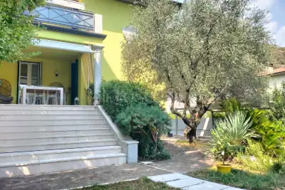 Casa Indipendente in vendita, Via Cave, Botticino