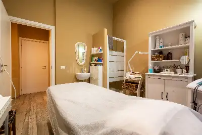 Negozio in vendita, Via Giulio Romano 21, Milano