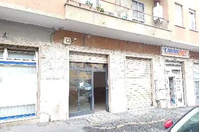 Negozio in vendita, Viale Ronchi , Roma