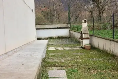 Casa in vendita, Via Fossato Bonomo, Sant'Eufemia a Maiella
