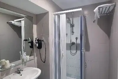 Albergo in vendita, Via Firenze, Roma