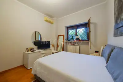 Casa in vendita, Via Aristofane, Roma