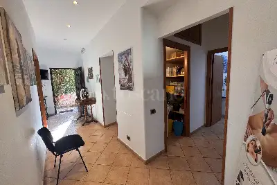 Casa Indipendente in vendita, Via Campania 5, Nettuno