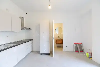 Casa in vendita, Via Luigi Dottesio, Como