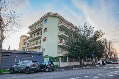 Casa in vendita, Via Odoardo Beccari, Roma