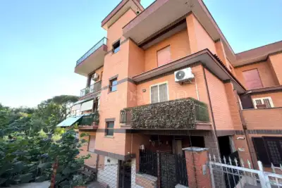 Casa in vendita, Via Cortemilia, Roma