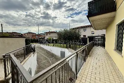 Casa in vendita, Via V. Busi, Rezzato