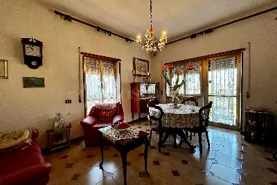 Villa in vendita, Via Tenuta della Calandrella, Roma