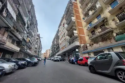 Negozio in vendita, Via Tiberio 45, Napoli