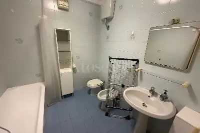 Casa in vendita, Viale Londra , Roma