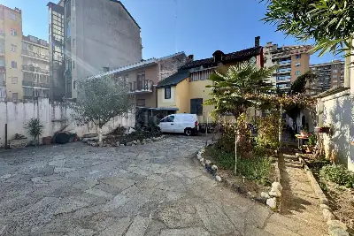 Casa Indipendente in vendita, Via Isonzo, Torino