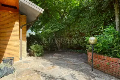 Villa in vendita, Via Farioli, Porto Ceresio