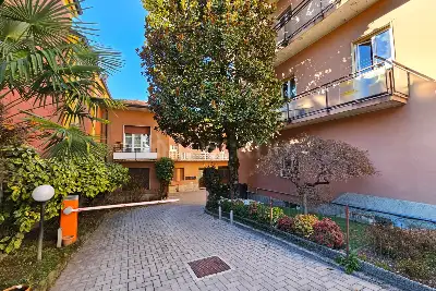 Palazzo in vendita, Via Vittorio Vergani, Cantù