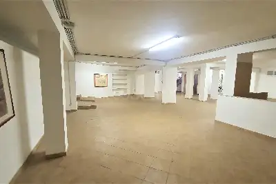 Laboratorio in vendita, Via Cadorna , Civitavecchia