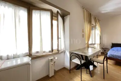 Casa in vendita, Via Caprese, Roma