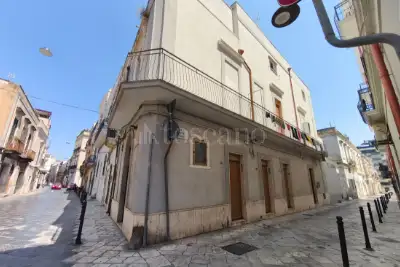 Negozio in vendita, Via Carmine, Brindisi